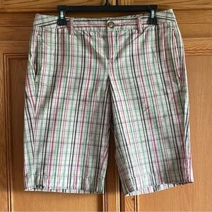 Tommy Hilfiger women’s Plaid Shorts - Multicolor(pink/green/brown/green) size 8